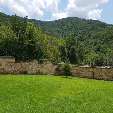 빌라 Вила Къпиновски Водопад Velchevo (Veliko Tarnovo)